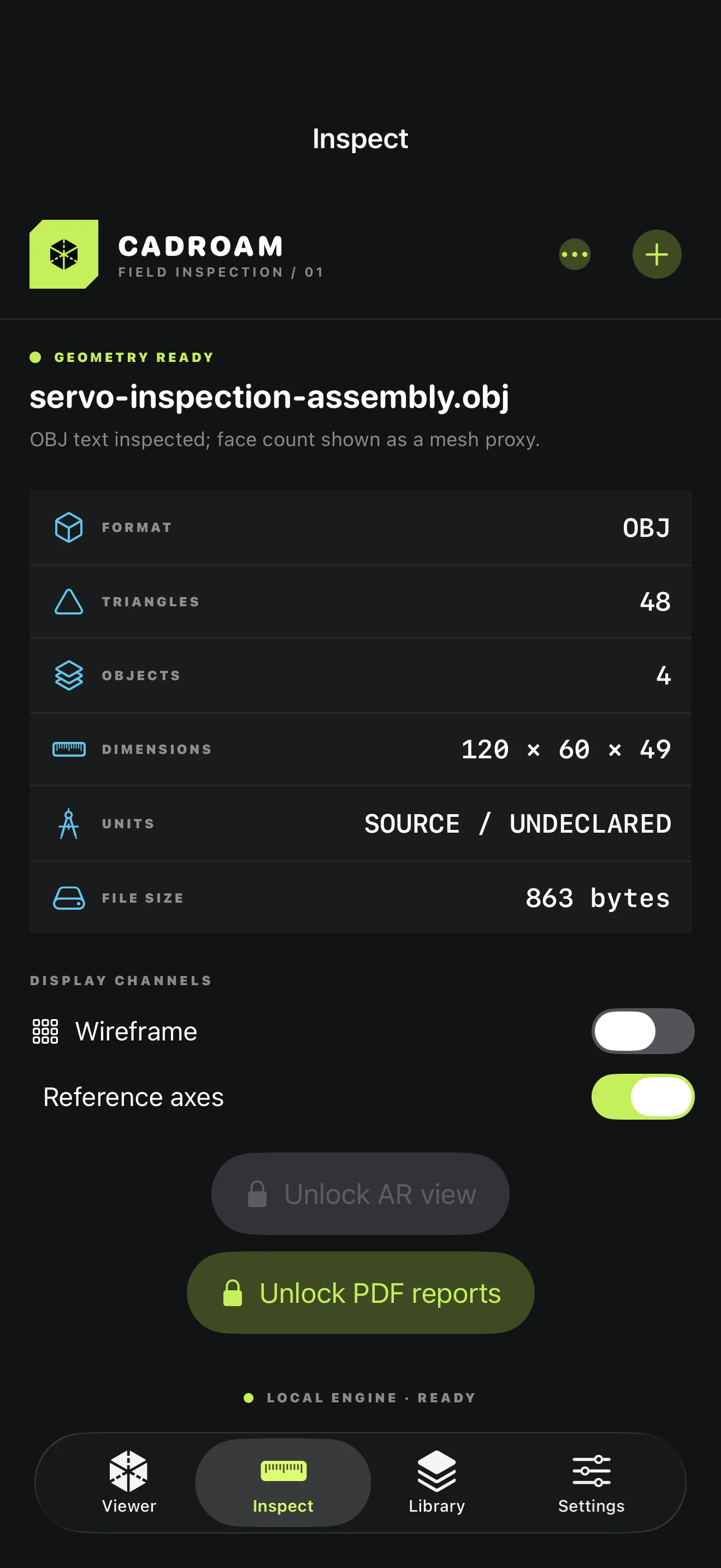 CadRoam inspection screen with model dimensions and mesh metrics